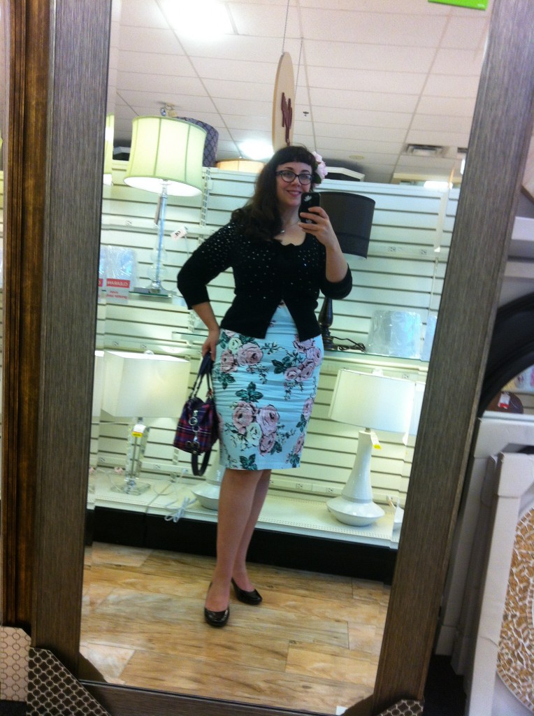Je T'Adore, accessorized for work